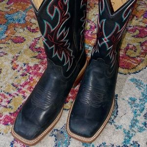 Black Cowboy Boots